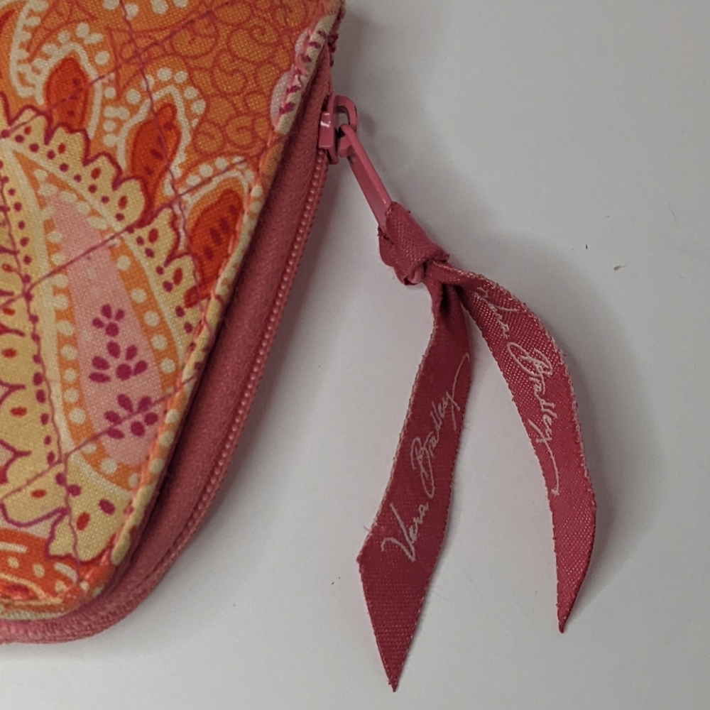 Vera Bradley small shoulder bag/ crossbody with matching wallet - Picture 3 of 15